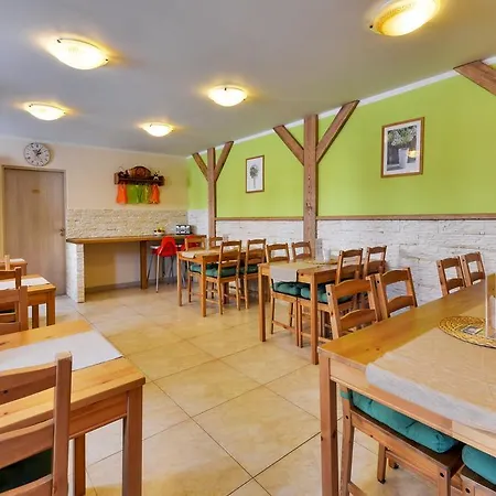 بيت ضيافة Babyhotel Karolinka *